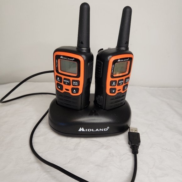 Midland Two-Way Radio Set - Picture 2 of 7